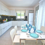 villa_barbati_corfu_kitchen_table